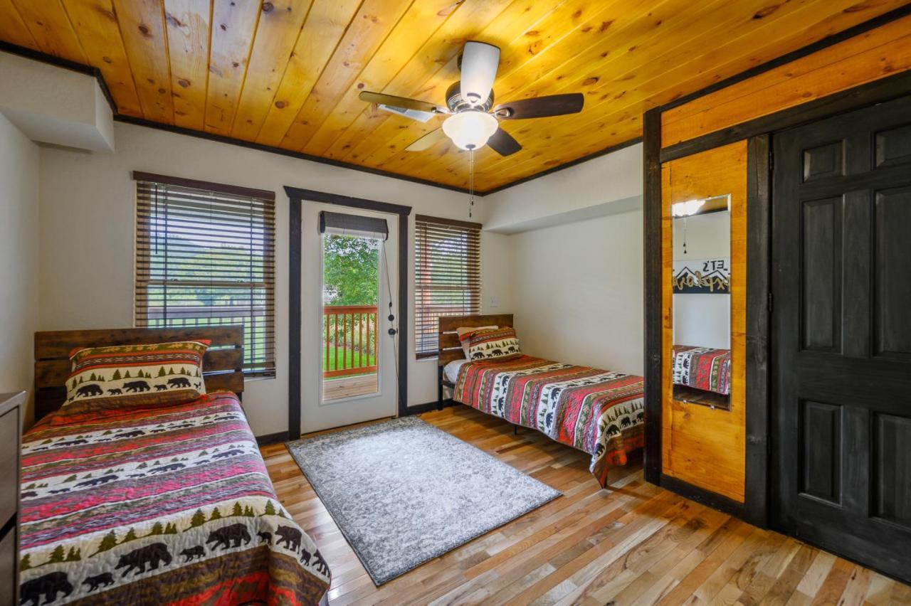 Smoky Mountain Chalet Pigeon Forge Εξωτερικό φωτογραφία
